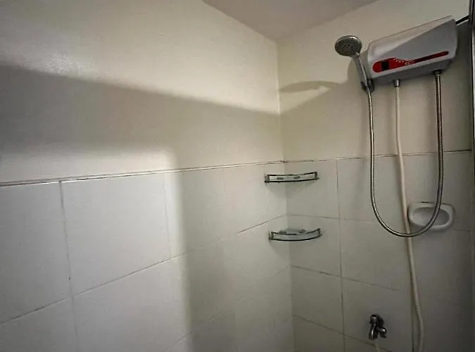 V&j Transient Condotel *